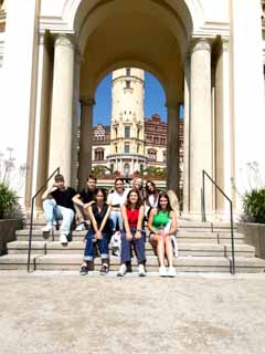 8 teenagers from Trento, Italy visit Schwerin.